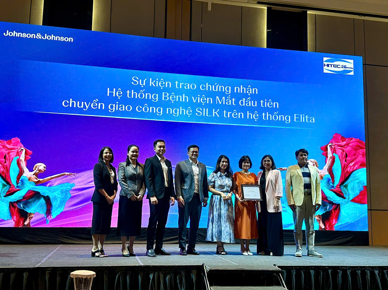 hoi-thao-khoa-hoc-amp;-le-ra-mat-silk-tai-hitec